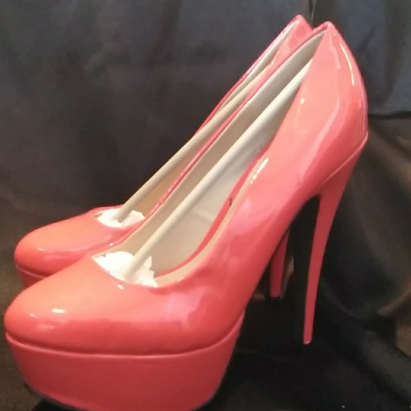 Qupid Shoes - Qupid High Heel Shoe Size 8